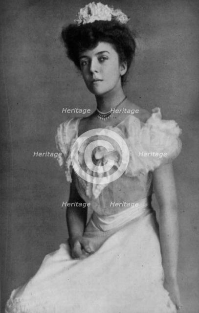 Alice Roosevelt, b. 1884, 1902. Creator: Frances Benjamin Johnston.