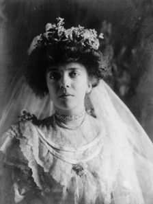 Alice (Roosevelt) Longworth, 1884-1980, 1906. Creator: Frances Benjamin Johnston