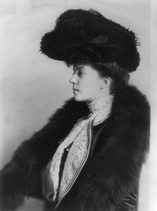 Alice Roosevelt Longworth, 1902. Creator: Frances Benjamin Johnston