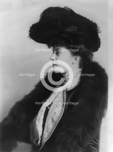 Alice Roosevelt Longworth, 1902. Creator: Frances Benjamin Johnston.