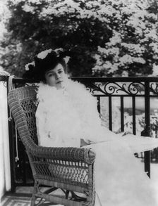 Alice Roosevelt Longworth, between c1890 and c1910. Creator: Frances Benjamin Johnston