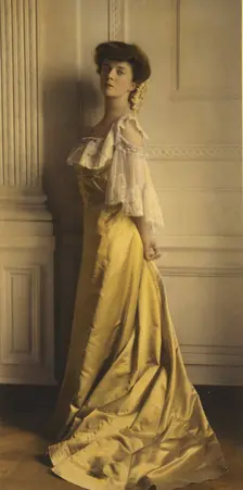 Alice Roosevelt Longworth, full-length portrait, standing, facing left, 1903. Creator: Frances Benjamin Johnston