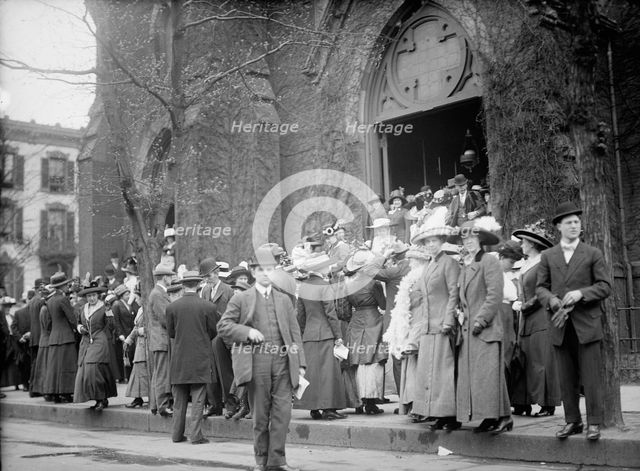 All Soul's Church, Unitarian, 14th And L Streets, N.W. Easter Crowds, 1911. Creator: Harris & Ewing.