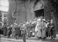 All Soul's Church, Unitarian, 14th And L Streets, N.W. Easter Crowds, 1911. Creator: Harris & Ewing
