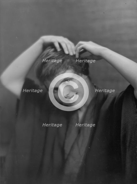 Allen, Anita, Miss, portrait photograph, not before 1916. Creator: Arnold Genthe.