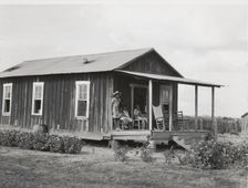 Allen Plantation operated by Natchitoches Farmstead Association, a cooperative established..., 1940. Creator: Marion Post Wolcott