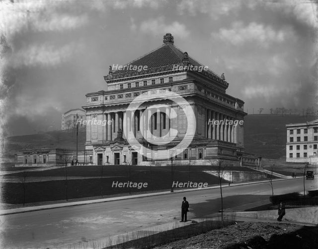 Allegheny Co. [County] Soldiers' Memorial, Pittsburgh, Pa., between 1910 and 1920. Creator: Unknown.