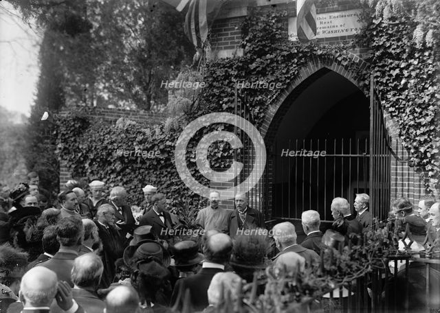 Allied Commission To U.S. At Mount Vernon: Viviani Speaking At Tomb of Washington, 1917. Creator: Harris & Ewing.