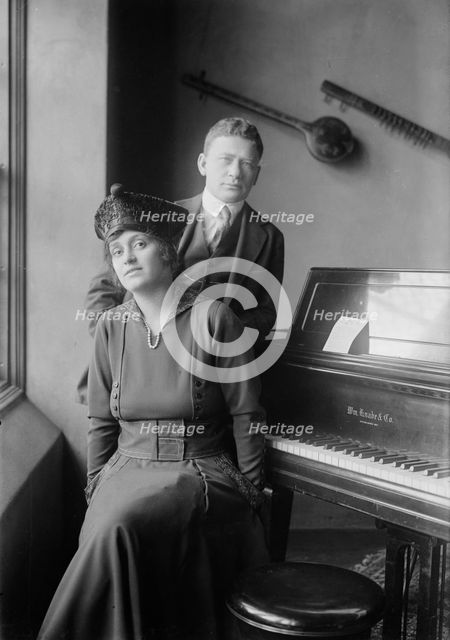 Alma Gluck & Efrem Zimbalist, 1917. Creator: Bain News Service.