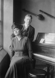 Alma Gluck & Efrem Zimbalist, 1917. Creator: Bain News Service