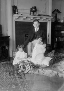 Alma Gluck & Efrem Zimbalist, 1918 or 1919. Creator: Bain News Service