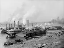 Along the levee, Cincinnati, Ohio, c1907. Creator: Unknown