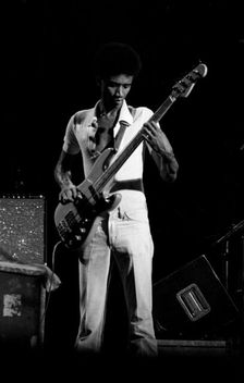 Alphonso Johnson, London, 1976. Artist: Brian O'Connor