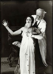 Alphonse Mucha and Jaroslava posing for poster DeForest Phonofilm, 1927