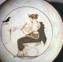 Apollo offering a libation to the raven, kylix, 5th century BC