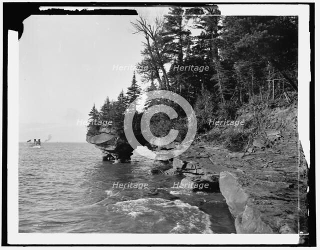 Apostle Islands, Grand Arch, between 1880 and 1898. Creator: Unknown.