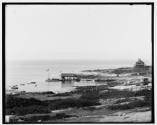 Appledore (House) hotel and cottages, Isles of Shoals, N.H. i.e. Maine, c1901. Creator: Unknown