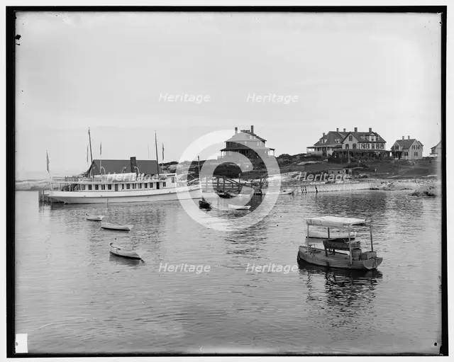 Appledore (House) hotel and landing, Isles of Shoals, N.H. i.e. Maine, between 1901 and 1906. Creator: Unknown.