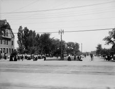 Approach to Belle Isle Bridge, Detroit, between 1900 and 1906. Creator: Unknown