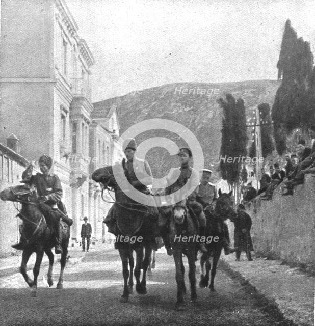 'Apres Trebizonde; Le 13 avril, a 11 heures du matin, une avant-garde de..., 1916 (1924) Creator: Unknown.