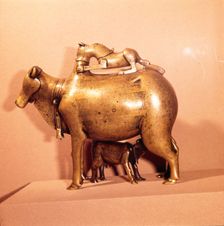 Aquamanile, cast bronze Persian (Khurusan) animal statue, 1206
