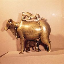 Aquamanile, cast bronze Persian (Khurusan) animal statue, 1206