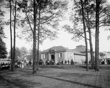 Aquarium, Belle Isle Park, Detroit, Mich., between 1900 and 1910. Creator: Unknown