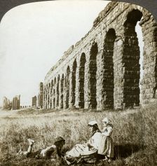 Aqueduct of Claudius and the Campagna, Rome, Italy.Artist: Underwood & Underwood