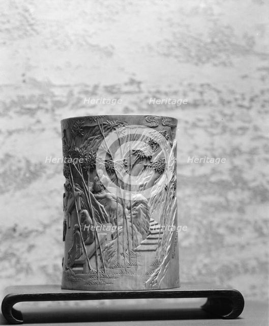Art object that belonged to Arnold Genthe, between 1896 and 1942. Creator: Arnold Genthe.
