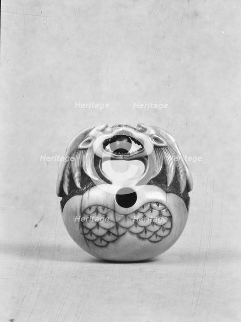 Art object that belonged to Arnold Genthe, between 1896 and 1942. Creator: Arnold Genthe.