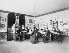 Art class in Georgetown Visitation Preparatory School, Washington, D.C., between 1890 and 1910. Creator: Frances Benjamin Johnston