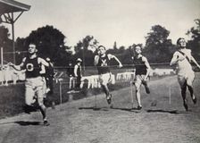 Arthur Duffey, American athlete, running a race, 1902. Creator: Edwin Levick