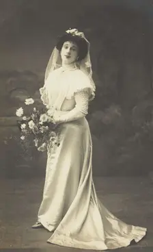 Arthur Grayson, dressed as a bride, for "The Jollity Boys", 1909. Creator: Unknown