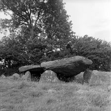 Arthur's Stone, Dorstone, Herefordshire, 1958. Artist: Miss M Wright