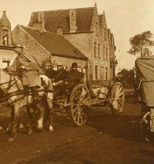 Artillery moving up the line, c1914-c1918