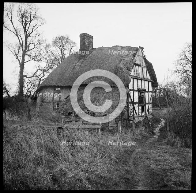 Artist's Cottage, Trotshill, Warndon, Worcester, Worcestershire, 1939. Creator: Marjory L Wight.