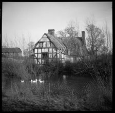 Artist's Cottage, Trotshill, Warndon, Worcester, Worcestershire, 1939. Creator: Marjory L Wight