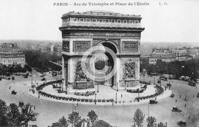 Arc de Triomphe and Place de l'Etoile, Paris, France, early 20th century. Artist: Unknown