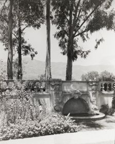 "Arcady," George Owen Knapp house, Sycamore Canyon Road, Montecito, California, 1917. Creator: Frances Benjamin Johnston