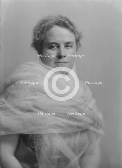 Ardrey, J. Howard, Mrs., portrait photograph, 1916 Apr. 20. Creator: Arnold Genthe.