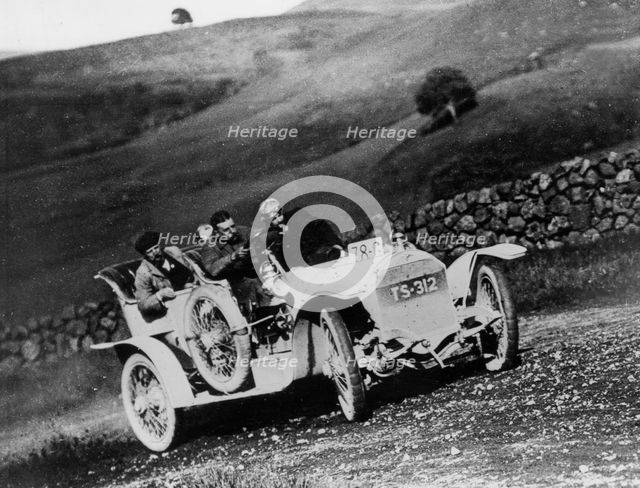 Ariel 40-50hp on 1908 Scottish trial. Creator: Unknown.