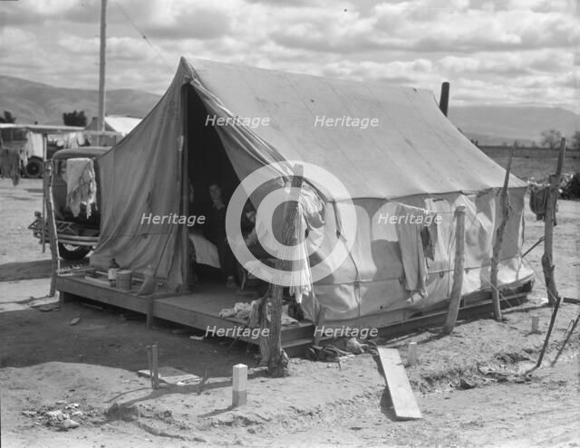 Arkansas family in California, 1936. Creator: Dorothea Lange.