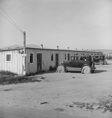 Arkansawyers auto camp, Greenfield, Salinas Valley, California, 1939. Creator: Dorothea Lange
