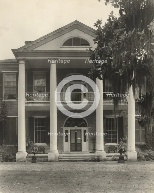 Arlington, Natchez, Adams County, Mississippi, 1938. Creator: Frances Benjamin Johnston.