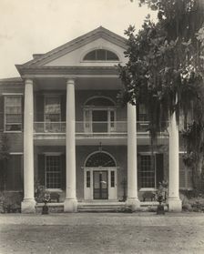 Arlington, Natchez, Adams County, Mississippi, 1938. Creator: Frances Benjamin Johnston