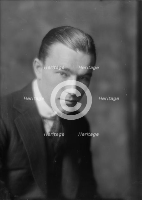Armstrong, Robert, Mr., portrait photograph, 1915 June 25. Creator: Arnold Genthe.