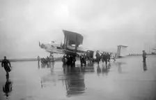 Armstrong Whitworth Argosy, Croydon Aerodrome, 25 April 1931. Artist: Bill Brunell