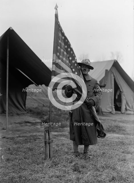 Army, U.S. Negro Troops, 1917. Creator: Harris & Ewing.