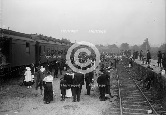 Army, U.S. Troops In Training, 1917. Creator: Harris & Ewing.