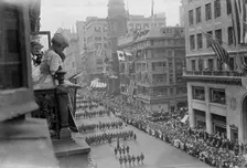 Army on 5th Ave., 30 Aug 1917. Creator: Bain News Service